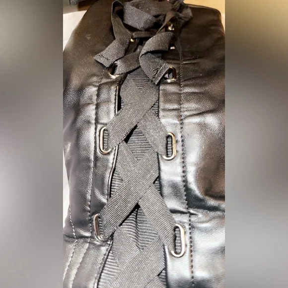 Boots - Picture 2 of 3